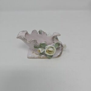 Vtg. Lefton China-Japan-Pink/Gold Sleigh W/Yellow Flowers-3.5"‎ Figurine